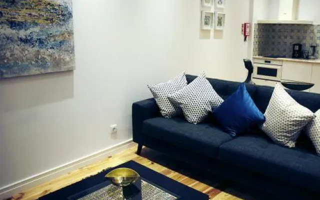 Sado Blue - City & River Flats by Be@home