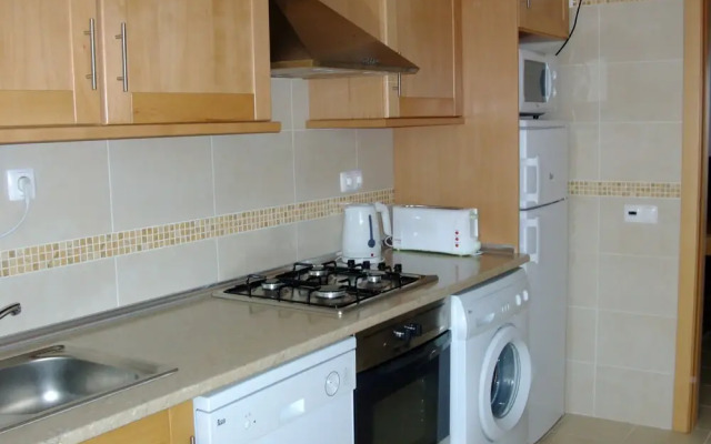 Stunning 1-bed Apartment in Olhos de Agua