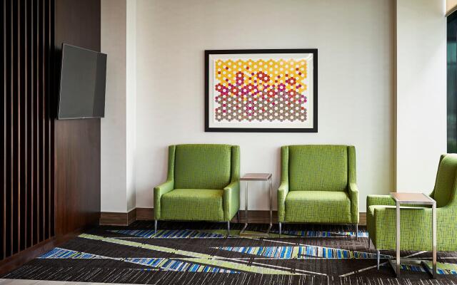 Holiday Inn Express and Suites Brantford, an IHG Hotel