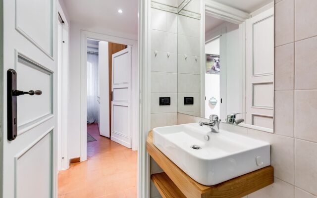 Apartment in Campo de Fiori with Netflix