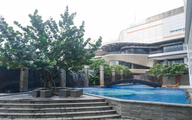 Spacious Combined 3BR Grand Sungkono Lagoon Apartment