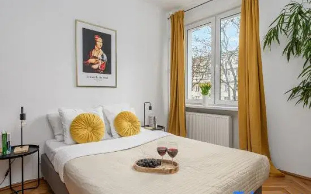 Lumina 3 room apart near Łazienki Królewskie