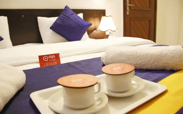 Oyo Rooms Noida City Centre 208