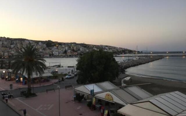 Apollon Hotel