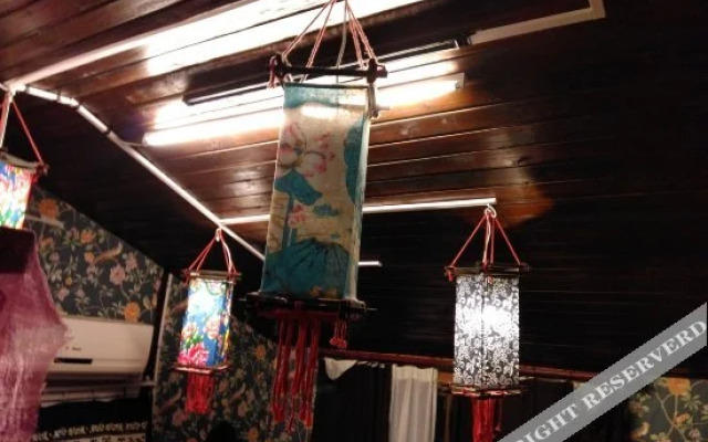 Yijia Hostel