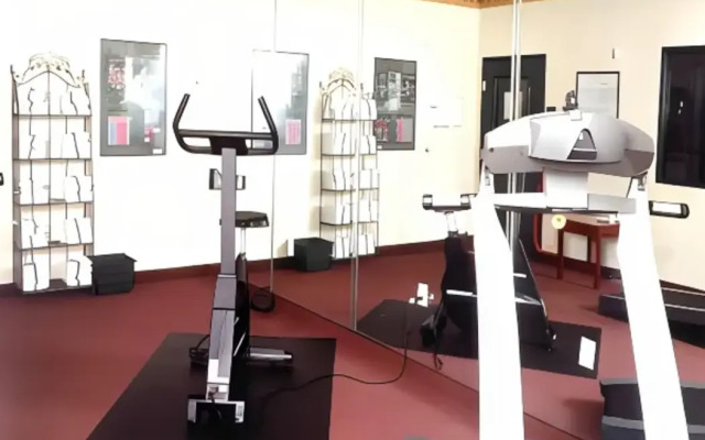 Garner Hotel Paducah West by IHG