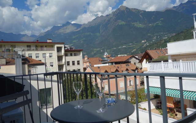 Hager Apartment 2