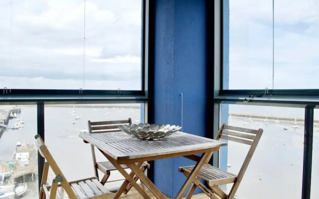 3 Bedroom Flat With 2 Balconies