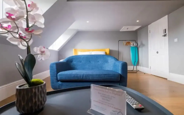 Host Stay St James Studio