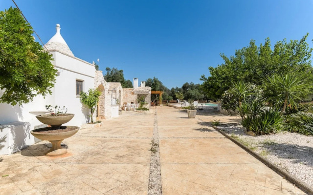 Trulli Isabella by Wonderful Italy