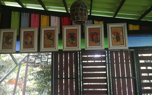 Art-Made Homestay