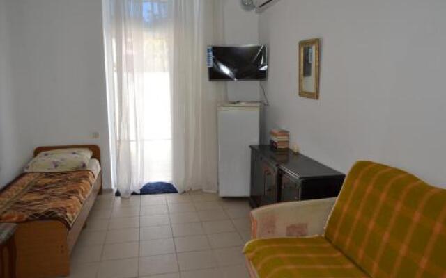 Guest House on Oktyabrskaya 19