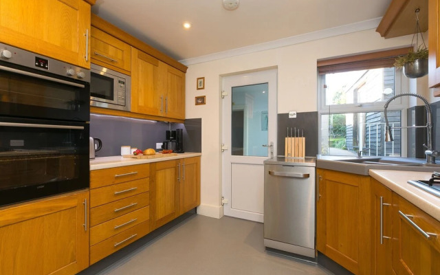 Oystercatcher House