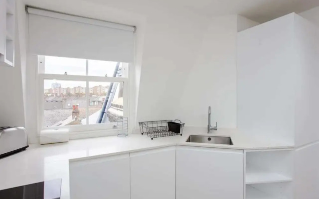 Modern and Light 1 Bedroom in Battersea