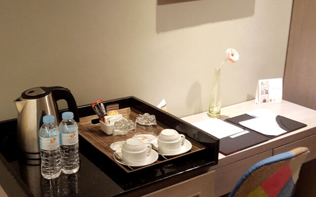 OYO 146 Solace Hotel - Vaccinated Staff