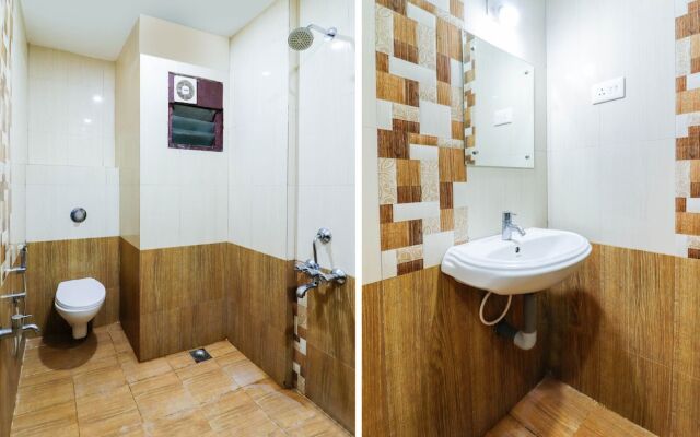 Oyo 28076 Samrudhi Residency