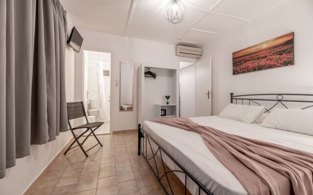 Zante Riva Studios
