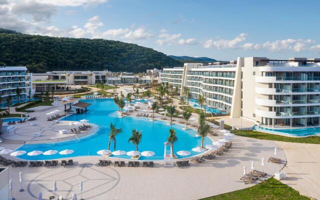 Ocean Coral Spring - All Inclusive