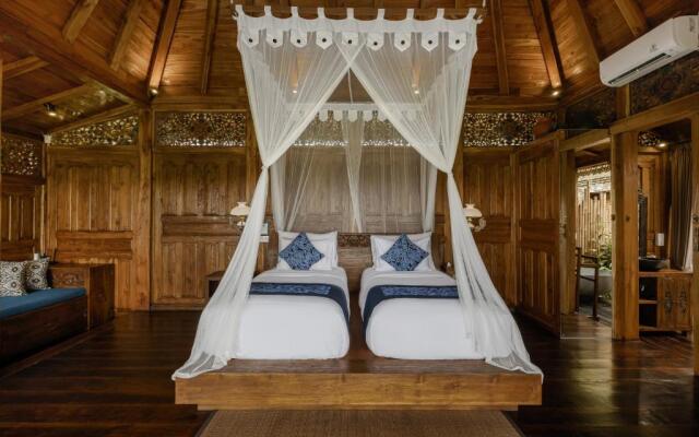 Airsania Ubud Antique Villas