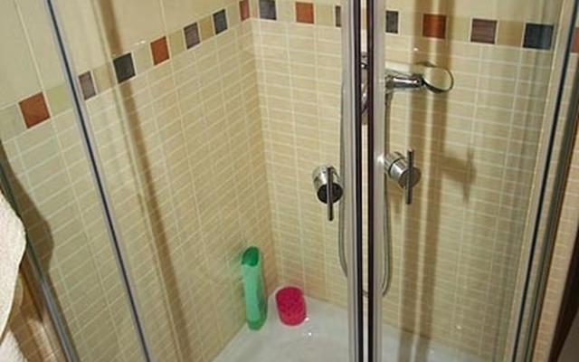 House - 3 Bedrooms - 102074