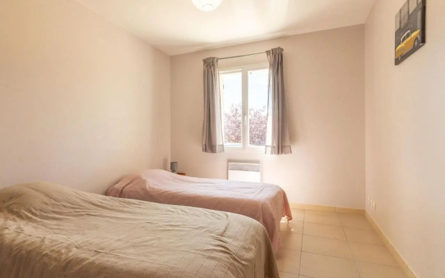 Holiday Home Les Hauts de Jallia - NYS130