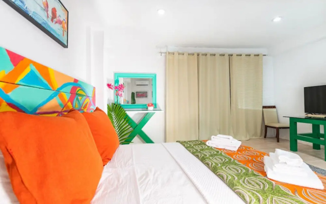 Studio 7 in Caprice Community