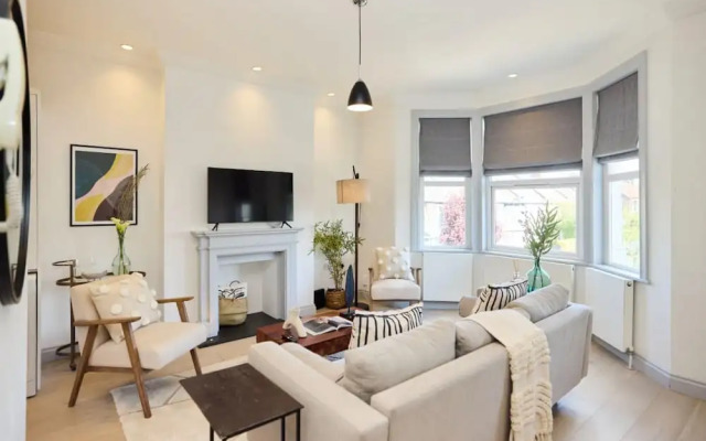 The Leghorn Quarters - Modern 3bdr With Balcony