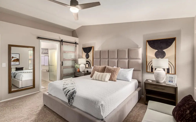 NEW Paradise Park Heated Pool Spa BBQ