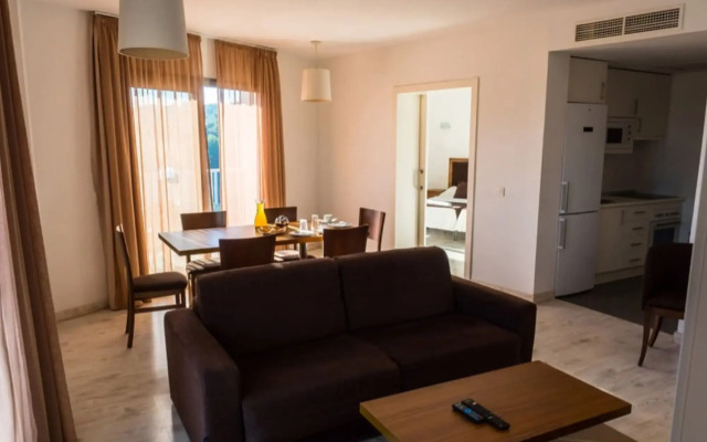 Portodrach Aparthotel & Suites