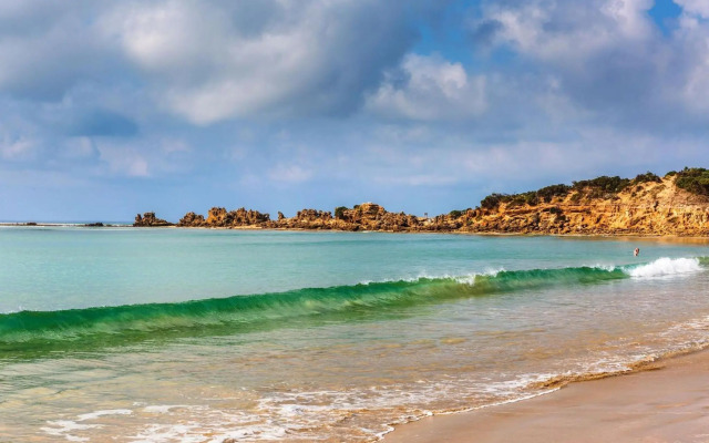 Point Roadknight Paradise Villa 6