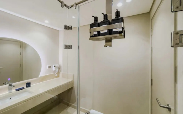 Xuru Stays I Homestyle & Summery 1bdr@ Mangroovy Free Beach Pool