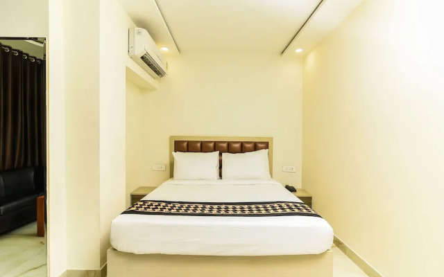 OYO 9384 Hotel Ashirwad