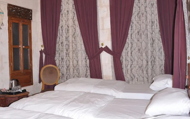Pasa Konagi Hotel