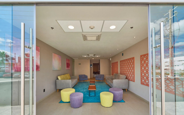 City Express Suites by Marriott Querétaro