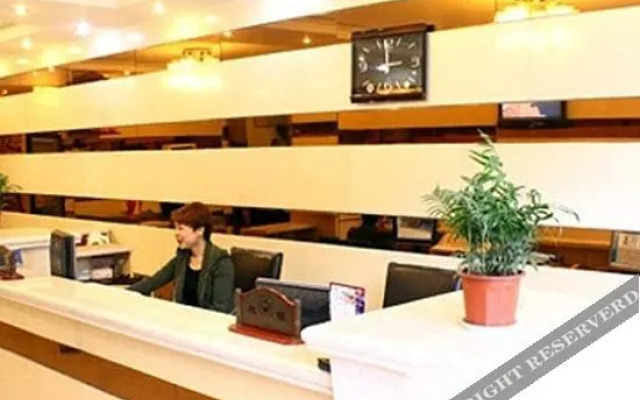 Tiandu Express Hotel (Jiaxing Railway Station)