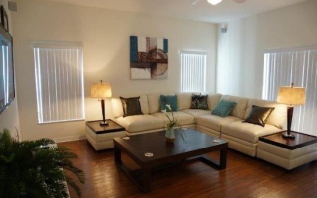 Ta708or 4 Bedroom Home