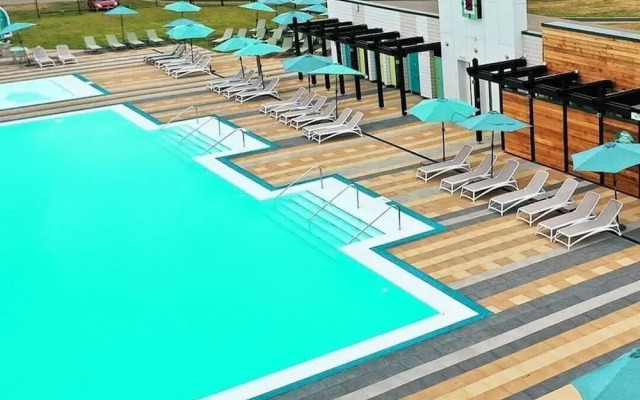 Tattershall Lakes Luxury Hot Tub Retreat