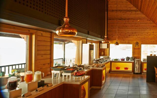 Club Mahindra Ashtamudi