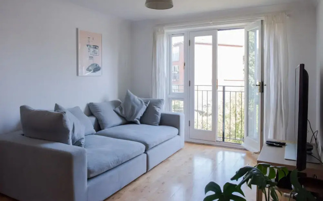 Lovely 2 Bedroom Flat in Heart of Stoke Newington