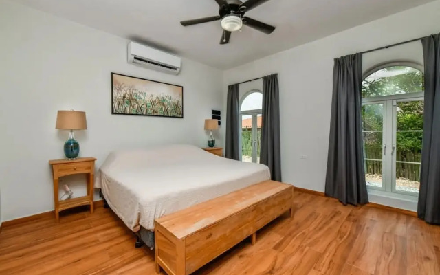 Picaron Villas in Santa Cruz