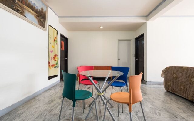 New Castle Apartment