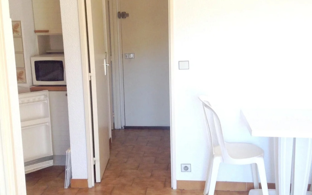 Apartment With 2 Bedrooms in Cavalaire-sur-mer, With Wonderful City Vi