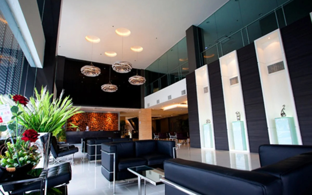 Pinetree Hotel - photo 2