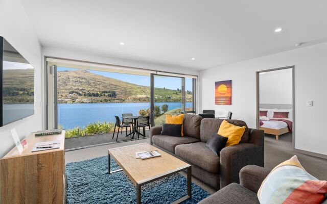 Residence du Lac by Staysouth