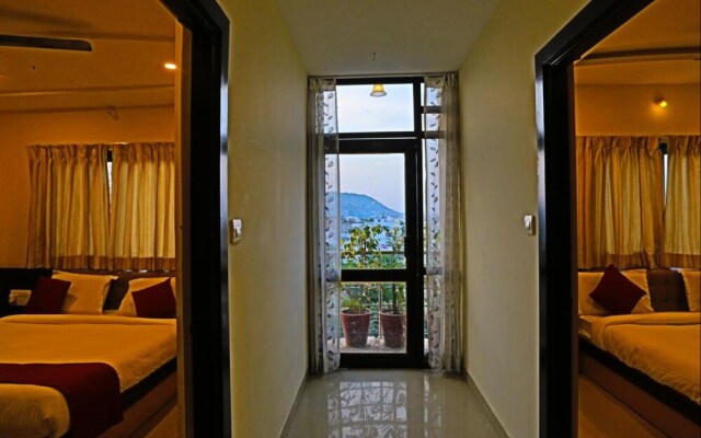 OYO 22405 Htl Suraj Palace