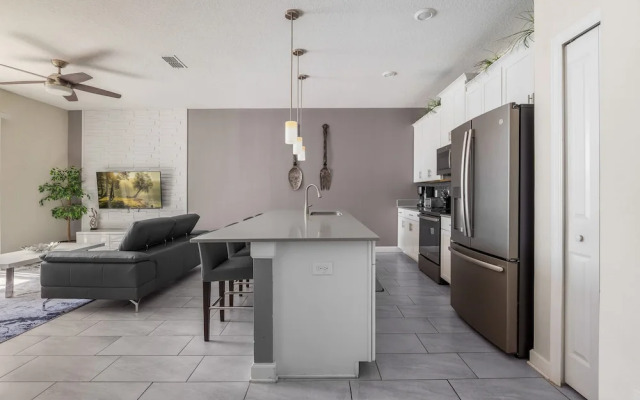 Relax Near Disney 4BR Home With Pool