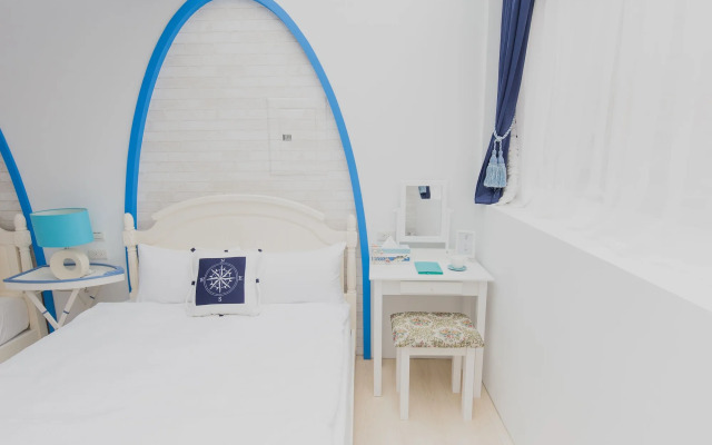 Welcome The Sun Enjoy The Moon