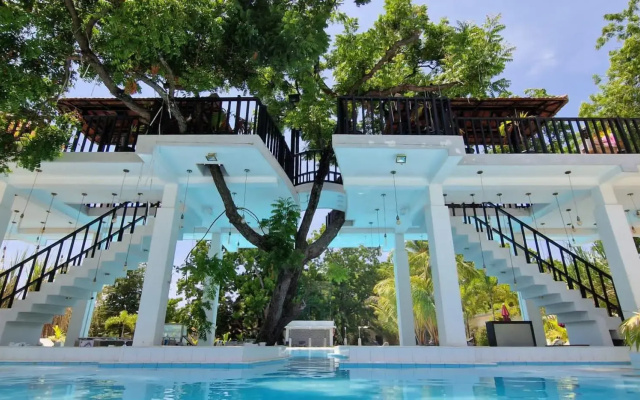 Lucky Beach Resort