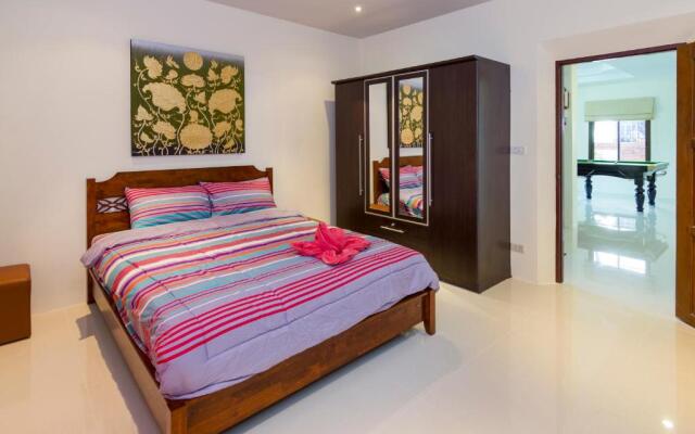 Ratana Villa - Pattaya Holiday House Walking Street 7 Bedrooms