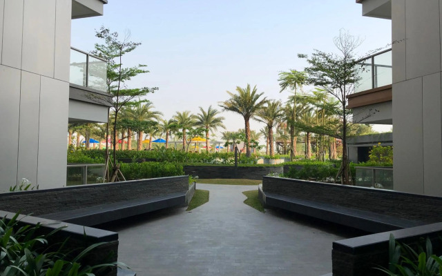 Gold Coast PIK Sea View Apartments by LongeSuites